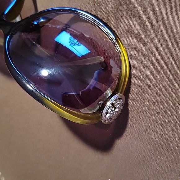 Green & Black Rhinestone Sunglasses 👓 - Picture 10 of 10